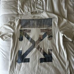 Off-White T-shirt