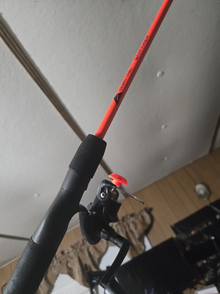 Fishing pole
