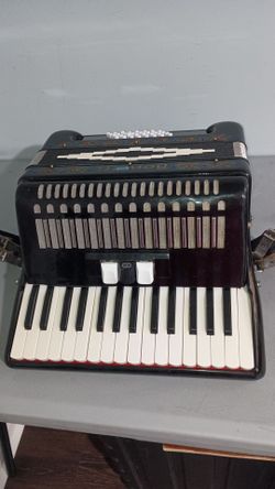 Accordion. 30 teclas. Bonetti.