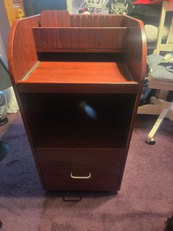 Desk on wheels heavy duty