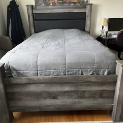 Full Size Bed with Mattress 