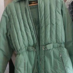 Beautiful parka jacket . Keeps you stylish and warm ! Price reduced!!
