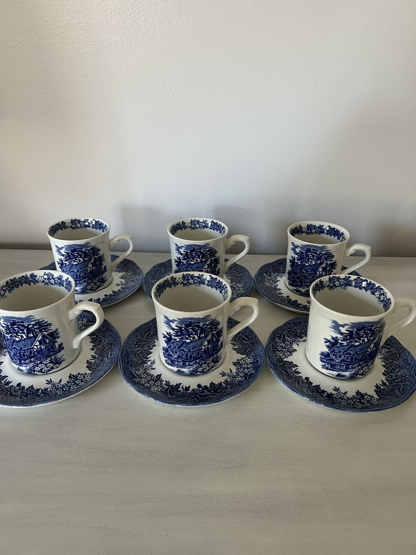 Six vintage blue & white romantic England mug and saucers (Anne Hathaway’s cottage), Made in England
