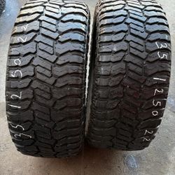 Par 35//12//50//22 LT RADAR  RT 12 ply
99% de vida 
Dot 20 las 2 $240 