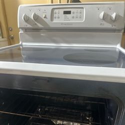 Frigidaire Stove 