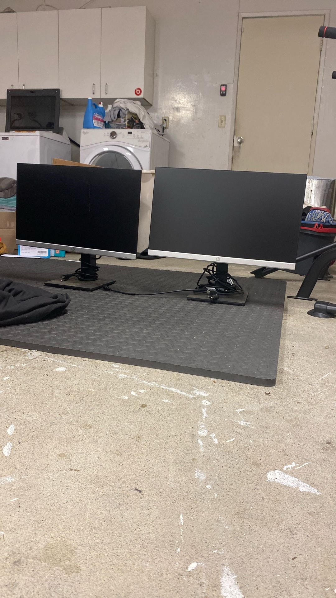 21 Inch HP Monitors