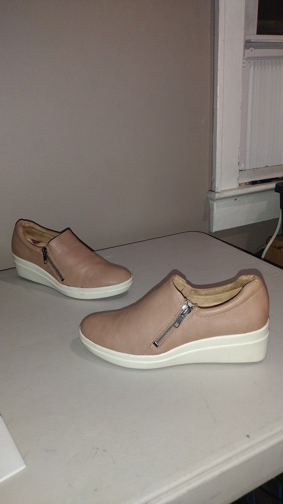 NATURALIZER WOMEN WEDGE SNEAKERS SIZE 8