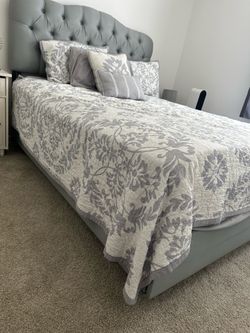 Queen size bed