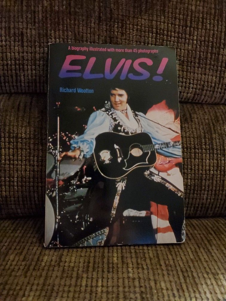 Elvis - An Illustrated Biography