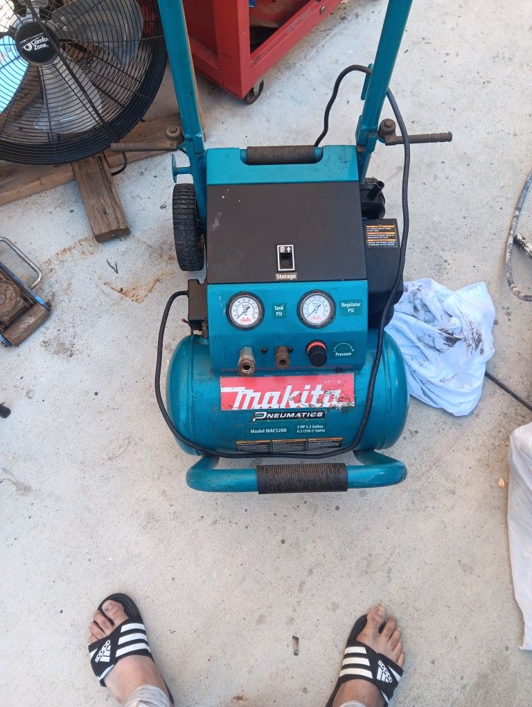 Marital Air Compressor3 Hp 5.2 Gallon
