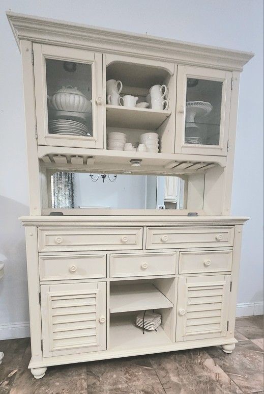 Server and Hutch, China Cabinet (Antique White)
