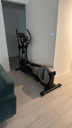 Elliptical pro-form 9.0 ET