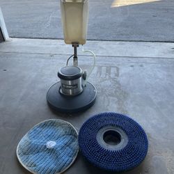 Nilfisk Advance Pacesetter 200 HD Floor Buffer 