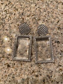 Fashion jewelry earrings