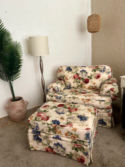 Pristine HUNTINGTON HOUSE Floral Chair and a Half + Matching Ottoman Set