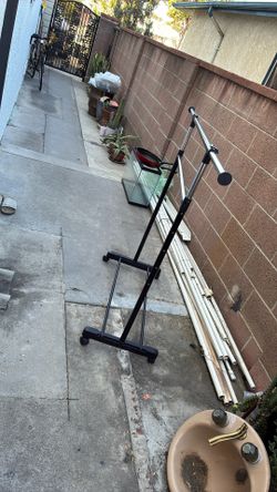 Height Adjustable Clothing Hanger