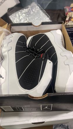 New sneakers size 11