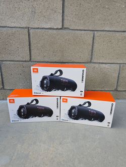 BRAND NEW! JBL CHARGE SPEAKER