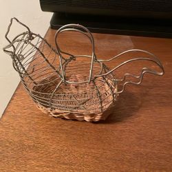 Small Chicken Basket