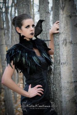 Custom-made Spirit Halloween Crow Costume Set with Wings and outfit, accessories and extra accessories custom-made.