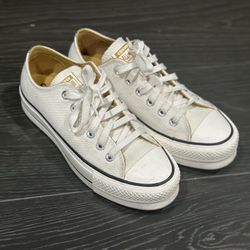 Converse / Chuck Taylor All Star Platform, Size US 7 In Women’s 