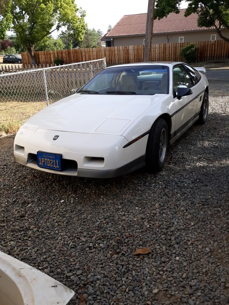 1986 Pontiac Fiero