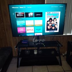 65 Inch Hisense Smart Tv With Stand. 