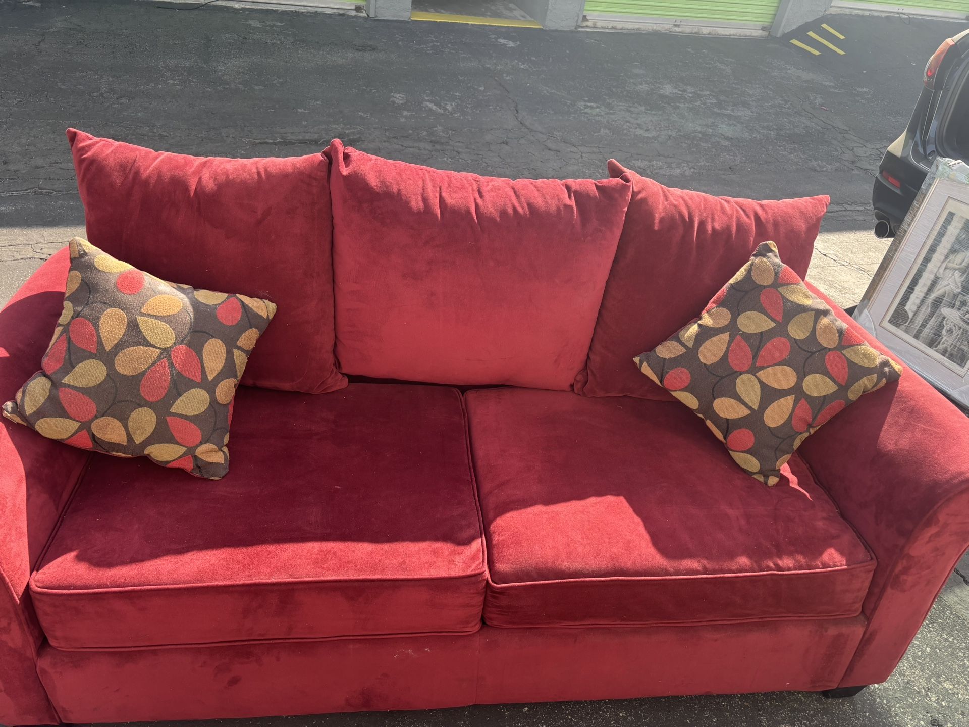 Comfortable & Colorful Sleeper Sofa 