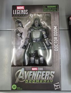 Doctor doom marvel legends