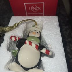 LENOX VERY MERRY PORCELAIN "PENGUIN WITH CANDY CANE" ORNAMENT