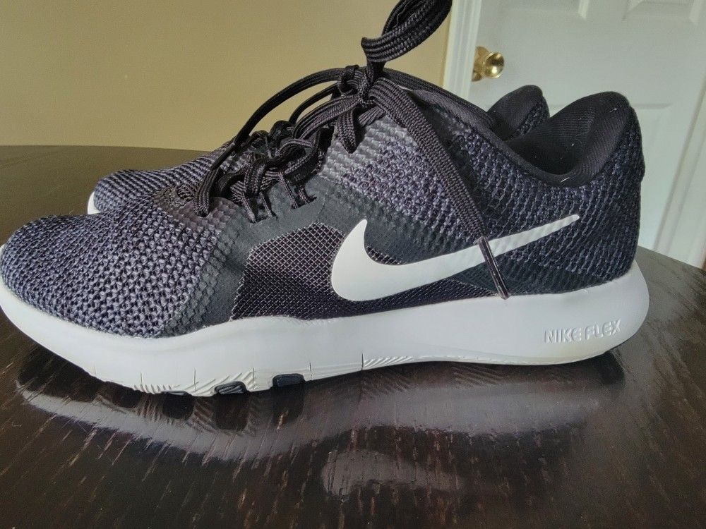 Nike Training FlexTR8 Shoes