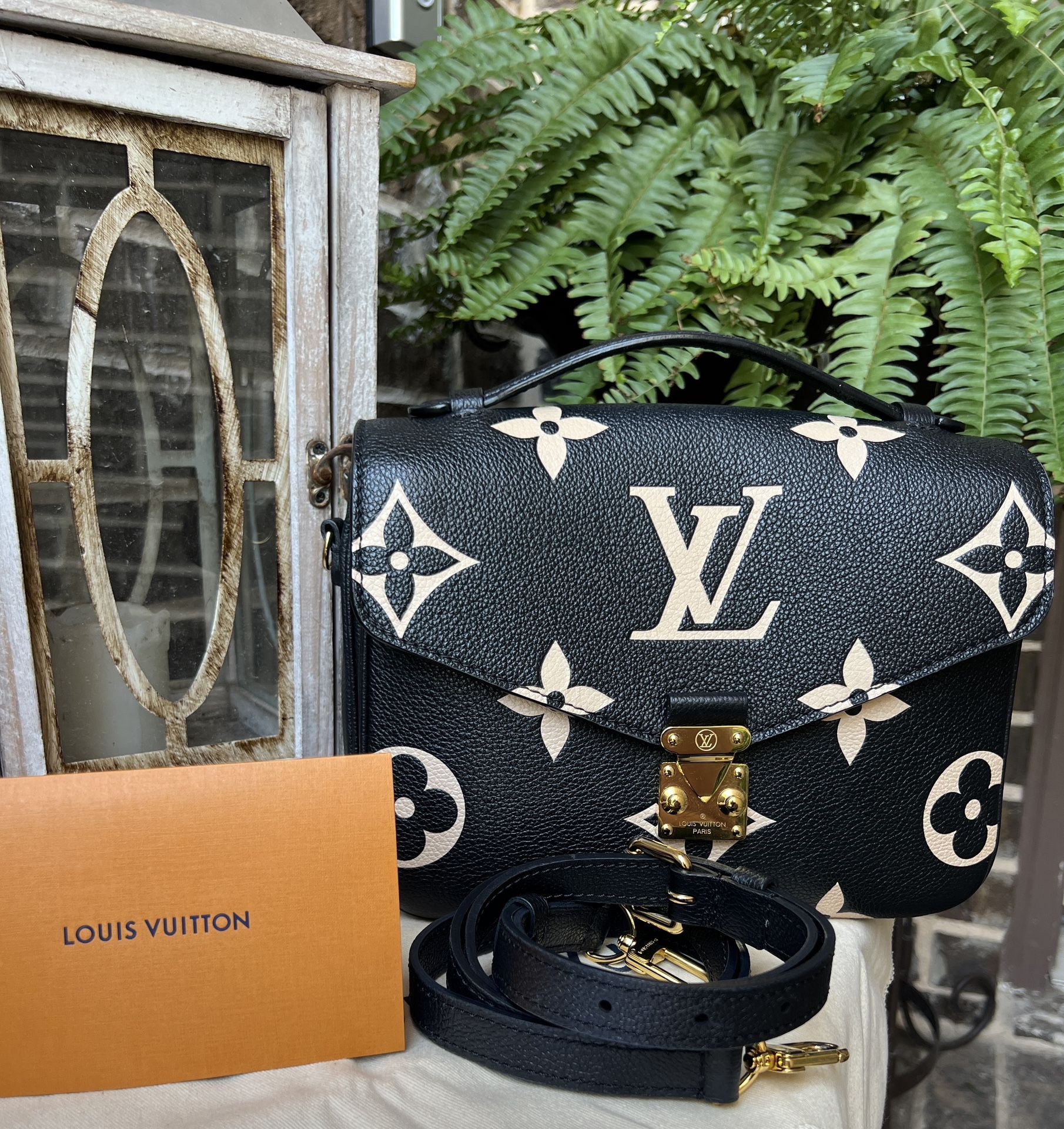 Sale ‼️ Louis Vuitton Pochette Métis