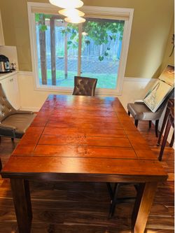 Free dinner table