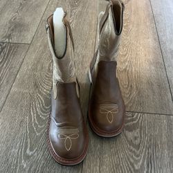 Western style boots for women, size 6.5. New!