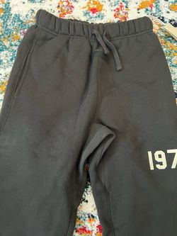 Boys sweats Size 8