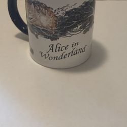 2015 Alice in Wonderland Cheshire Cat Mug