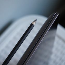 Asus Zenbook 14 Inch Laptop - 16GB RAM - i7 8th Gen - 512GB SSD - 4GB Graphics