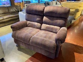 LA-Z-BOY Double Reclining Loveseat