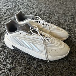 Adidas Men Shoe Size 10.5 Men