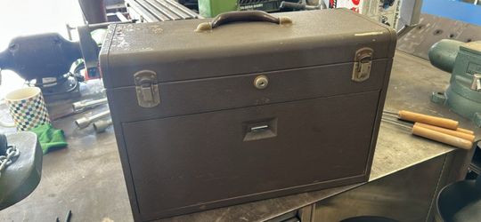 Vintage Kennedy machinist toolbox