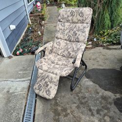 Zero  Gravity Relax The Back Chair