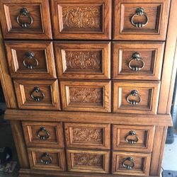 Wooden Antique 5 Drawer Dresser