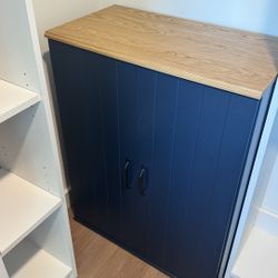 Deep 3-Shelve Dresser