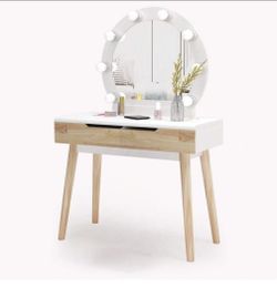 Vanity table with mirror