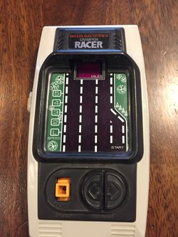 BANDAI ELECTRONICS RACE GAME