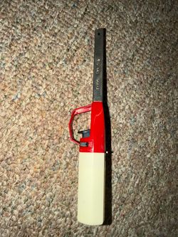 Vintage gas torch lighter still works