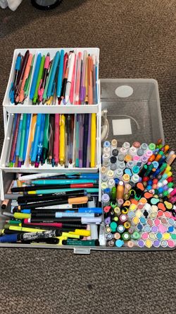 Paint markers/pens/markers
