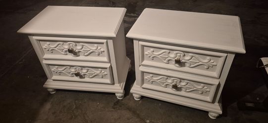 Antique cameo white night stands 1 pair