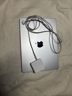 Apple MacBook Pro 14” M3 2023 8GB RAM 512GB SSD Silver - iCloud OFF + Charger
