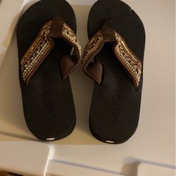 Size 10 Flip Flops 